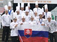 V slovenskom národnom tíme sa na svetovom kulinárskom pohári v luxembursku predstavili aj zástupcovia soš obchodu a služieb v púchove - Cukrar_20