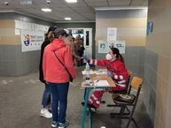 Zväčšiť fotografiu - V sobotu sa očkovalo na trenčianskom výstavisku aj zimnom štadióne v prievidzi - IMG_20210508_153257