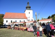 Zväčšiť fotografiu - V sobotu sa v kľačne hodovalo