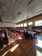 Zväčšiť fotografiu - V udiči majú novú tribúnu, v kraji sa v nedeľu hodovali i súťažilo - 20221009_160509