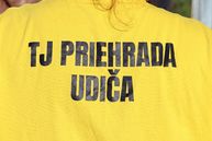 Zväčšiť fotografiu - V udiči majú novú tribúnu, v kraji sa v nedeľu hodovali i súťažilo - IMG_4050