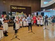 Zväčšiť fotografiu - V uhrovci oslavovali vo veľkom - IMG-20230610-WA0024