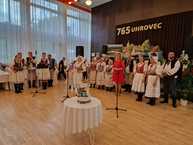 Zväčšiť fotografiu - V uhrovci oslavovali vo veľkom - IMG-20230610-WA0026