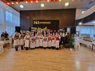 Zväčšiť fotografiu - V uhrovci oslavovali vo veľkom - IMG-20230610-WA0027