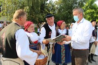 Zväčšiť fotografiu - Vďaka tsk pribudli defibrilátory do výbavy ďalším trom hasičským zborom - IMG_0221