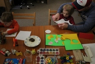 Veľkonočné tradície zamestnali šikovné ruky návštevníkov vlastivedného múzea - IMG_2586 (640x427)