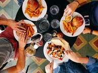 Zväčšiť fotografiu - Víťaz piateho ročníka top gastro je opäť z hornej nitry - dan-gold-E6HjQaB7UEA-unsplash