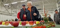 Zväčšiť fotografiu - Všetko má svoj čas, odkazujú záhradkári - 20221014_101215
