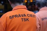 Vyššie mzdy majú od nového roka kuchárky, cestári či zamestnanci stredných škôl - image_366812_22_v1