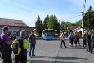 Zväčšiť fotografiu - Výstup na vrchol magury spojil vyše tisícku turistov