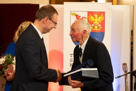 Zväčšiť fotografiu - Za výnimočné zásluhy si najvyššie ocenenie kraja prevzali ďalší laureáti - 20240325_TN_Verejne_uznania_TSK_084w