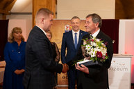 Zväčšiť fotografiu - Za výnimočné zásluhy si najvyššie ocenenie kraja prevzali ďalší laureáti - 20240325_TN_Verejne_uznania_TSK_121w