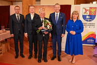 Zväčšiť fotografiu - Za výnimočné zásluhy si najvyššie ocenenie kraja prevzali ďalší laureáti - DSC_0364