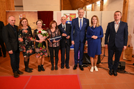 Zväčšiť fotografiu - Za výnimočné zásluhy si najvyššie ocenenie kraja prevzali ďalší laureáti - DSC_0487