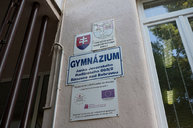 Zväčšiť fotografiu - Zatvorené školy sa od pondelka dotknú aj prímestskej autobusovej dopravy, modré autobusy budú jazdiť v prázdninovom režime - 20210908_TSK__042w