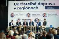 Zväčšiť fotografiu - Združenie samosprávnych krajov sk8 diskutovalo na tému aktuálnych výziev - SK 8_ Konferencia v Bratislave (3)