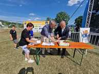 Zväčšiť fotografiu - Zlatovce hostili medzinárodný festival, obec tuchyňa oslavovala a hodovala - WhatsApp Image 2023-07-23 at 19.24.28 (3)