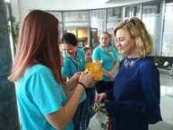 Žltými kvietkami pri príležitosti dňa narcisov rozkvitol celý župný úrad - IMG_20180413_100325
