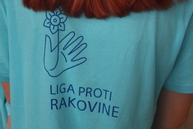 Žltými kvietkami pri príležitosti dňa narcisov rozkvitol celý župný úrad - IMG_7541