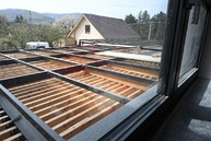 Zväčšiť fotografiu - Zo starého kaštieľa sa onedlho presťahujú do nových bezbariérových domčekov