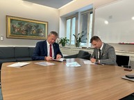 Zväčšiť fotografiu - Župa má podpísané ďalšie memorandum - podpis memo 2