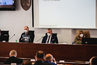 Zväčšiť fotografiu - Župa v mimoriadne náročnom „covidovom“ roku hospodárila s prebytkom viac ako 17,5 mil. eur, dokončí rozbehnuté a plánuje aj nové investície - TSK_zastupiteľstvo_máj 21 (20 of 25)