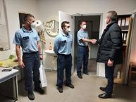 Zväčšiť fotografiu - Župan absolvoval silvestrovský výstup na strážov, poďakoval aj záchranným zložkám na severe kraja - IMG-20211231-WA0030