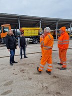 Zväčšiť fotografiu - Župan opäť absolvuje výjazdy k záchranným zložkám a cestárom - 20221229_120053