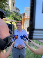Zväčšiť fotografiu - Čoraz obľúbenejšie hojdačky v prírode lákajú na návštevu trenčianskeho kraja - hojdacky5