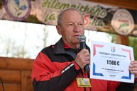 Zväčšiť fotografiu - Jarný pochod do strážovských vrchov opäť prilákal tisíce turistov