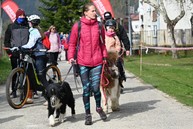 Zväčšiť fotografiu - Jarný pochod do strážovských vrchov opäť prilákal tisíce turistov