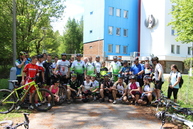 Zväčšiť fotografiu - Krásy trenčianskeho kraja opäť prestaví projekt vrchárska koruna trenčianska - VKT 2020_cyklisti spoločná