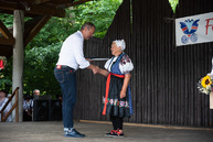 Zväčšiť fotografiu - Na folkórnej lysej si ocenenia prevzali skupiny púchovskej doliny - TSK_Folklórna Lysá 2021 (19)