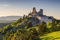 Zväčšiť fotografiu - O míľový krok bližšie k histórii vďaka rozšírenej realite - C¦îachticky hrad