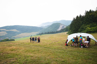 Zväčšiť fotografiu - Pravých „skalných“ turistov neodradila ani nepriazeň počasia - TSK_Jilemnického25_2021-25