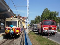V sobotu na koľaje vyrazí trenčianskoteplická historická električka, spoločnosť jej budú robiť aj hasičské veterány - 102_5972 – kópia