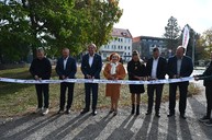 Zväčšiť fotografiu - Zmodernizovaná križovatka v prievidzi ponúka bezpečnejší a bezbariérový pohyb