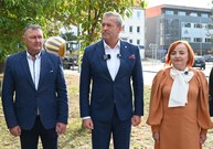 Zväčšiť fotografiu - Zmodernizovaná križovatka v prievidzi ponúka bezpečnejší a bezbariérový pohyb