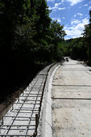 Zväčšiť fotografiu - Cesta na skýcov podstupuje rekonštrukciu, technologicky najnáročnejší je horský úsek - 20230804_TSK_105w