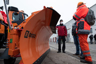Zväčšiť fotografiu - Cestárom bude počas zimnej údržby pomáhať nová technika - 20201127_TN_SCTSK_021w