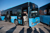 Zväčšiť fotografiu - Defibrilátory nájdete aj v modrých autobusoch na hornej nitre - 20220314_PD_SAD_025w