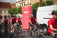 Zväčšiť fotografiu - Káčer bicykloval aj po najobľúbenejšej župnej cyklotrase - TSK_Káčer na bicykli_mini-35