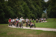 Zväčšiť fotografiu - Káčer bicykloval aj po najobľúbenejšej župnej cyklotrase - TSK_Káčer na bicykli_mini-48