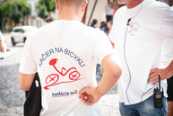 Zväčšiť fotografiu - Káčer bicykloval aj po najobľúbenejšej župnej cyklotrase - TSK_Káčer na bicykli_mini