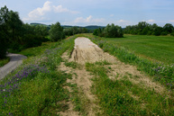 Kraj šliape do pedálov a usilovne pracuje na medzinárodnej cyklotrase, ktorá spojí dve krajiny, kraje i dva hrady - 20190617_cyklotrasa_TN_NEMSOVA_054w