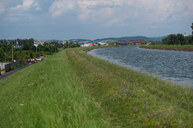Zväčšiť fotografiu - Medzi novým mestom nad váhom a trenčínom je hotových už 12 km novej cyklotrasy - 20200724_cyklotrasa_TN_NM_029w