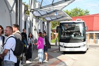 Zväčšiť fotografiu - Medzinárodnou linkou zlín – trenčín sa už odviezli prví cestujúci