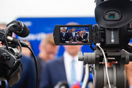 Zväčšiť fotografiu - Motoristi sa dočkali, zhotoviteľ naplno spustil práce na rekonštrukcii panelky - TSK_panelka_klepanie_mini (15 of 56)
