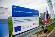 Zväčšiť fotografiu - Motoristi sa dočkali, zhotoviteľ naplno spustil práce na rekonštrukcii panelky - TSK_panelka_klepanie_mini (2 of 56)