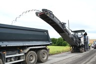 Zväčšiť fotografiu - Motoristi, zvýšte opatrnosť! kraj opravuje takmer 30 km ciest